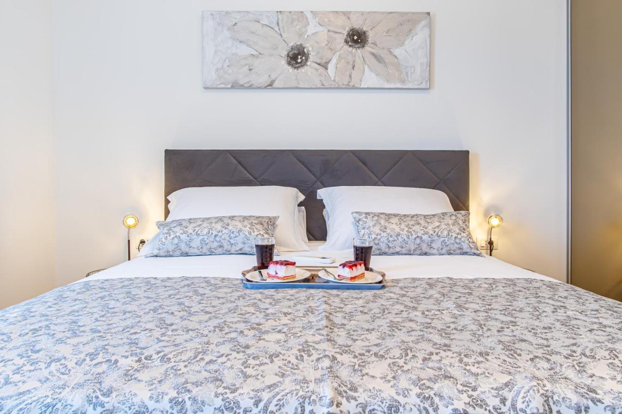 Euphoria Luxury Apartment Спліт Екстер'єр фото